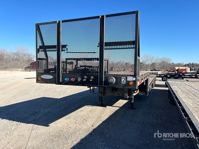 2004 Ledwell & Sons LW48X102 HT2 48 ft T/A Hydraulic Tail Trailer