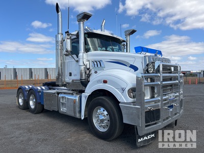 2016 Mack CLXT Super-Liner 6x4 Day Cab Truck Tractor