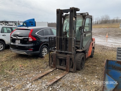 2015 Toyota 8FDU32 6020 lb Pneumatic Tire Wózek widłowy