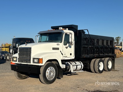 2014 Mack CHU613 6x4 3-Achs Kipper-Lkw