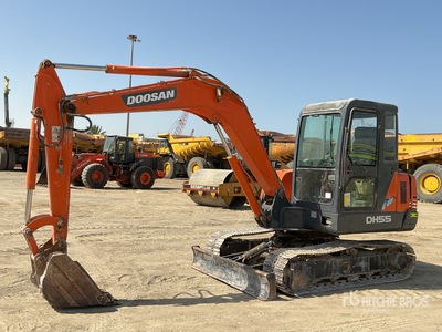 Doosan DH55 を見 Mini Excavator