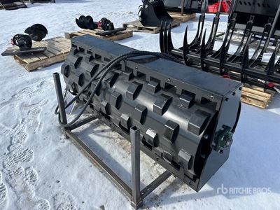 2026 GIYI GY-CW70 59 in Skid Steer Compactor Wheel Accessorio per mini pala (Unused)