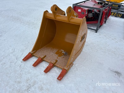 2025 SEC 36 in Digging Excavator Bucket - Fits PC120 (Unused)