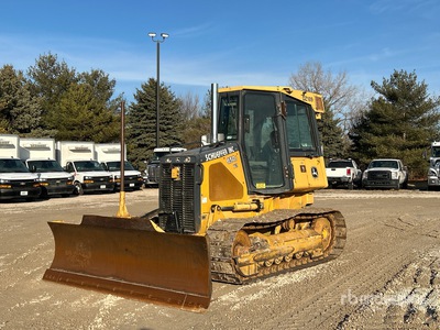 2006 John Deere 650J جرافة مجنزرة