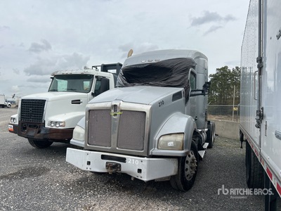 2015 Kenworth T880 6x4 Cabina con cuccetta per trattore stradale (Inoperable)