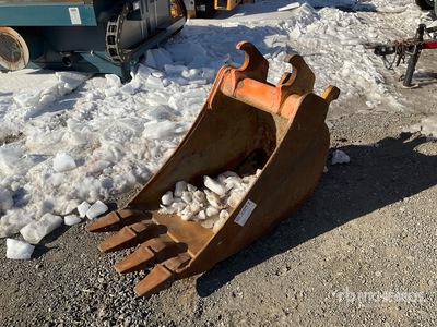 18 in Digging Bucket