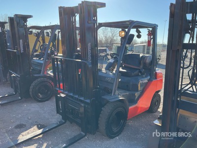 2019 Toyota 8FGU25 4500 lb Pneumatic Tire Wózek widłowy