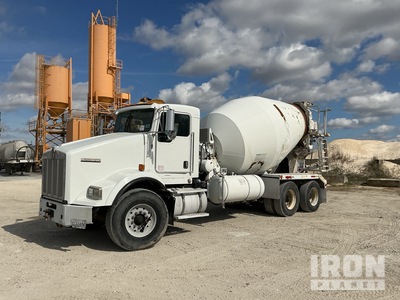 Kenworth 6x2 شاحنة خلاط