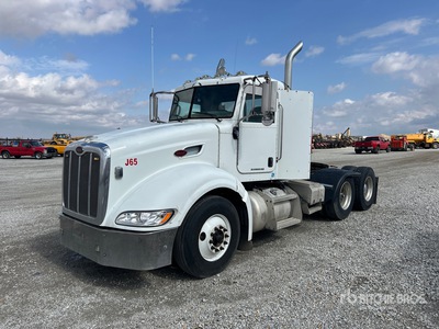 2006 Peterbilt 386 6x4 Ciągnik siodłowy T/A z kabiną dzienną