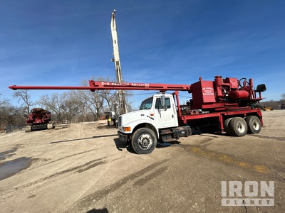 Tacoma 600 on 1995 International 4900 6x4 Drill Truck