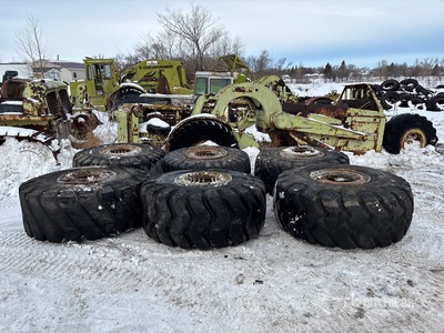 Quantity of (6) 29.5R25 Mixed Tires