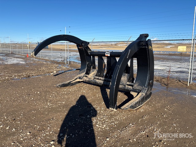 112 in Wheel Loader Grapple | Ritchie Bros. Auctioneers