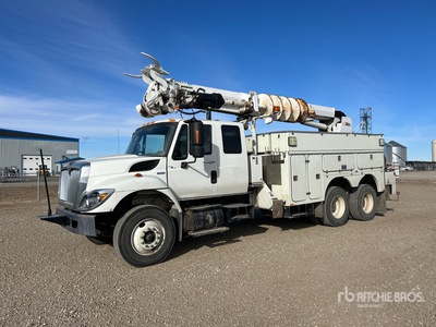 Altec DM47BR on 2011 International WorkStar 7400 6x4 Extended Cab Digger Derrick Truck