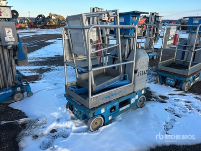 2001 Genie GR-12 Vertical Mast Lift