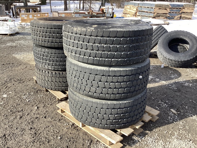 (6) Goodyear 445/65R22.5 Tires (6) Goodyear 445/65R22.5 Tires