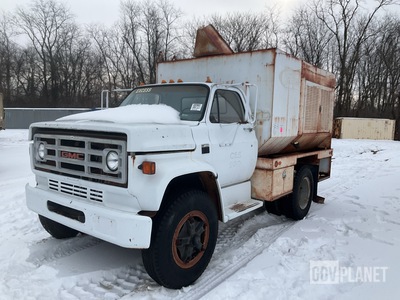 1987 GMC C7 Sewer Cleaner Truck