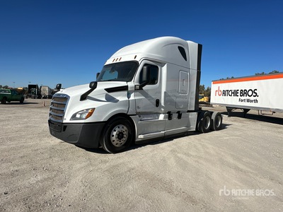 2018 Freightliner Cascadia 126 6x4 T/A Sleeper Truck Tractor