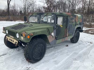 2006 AM General M1097R1 HMMWV 4 Door Soft Top w/Truck Body