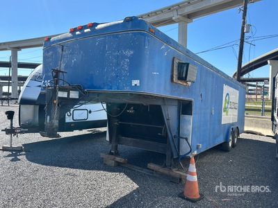 1995 Interstate 22 ft T/A Remolque para ganado