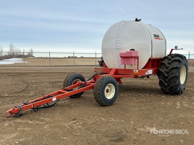 2000 Bourgault LFC 2000 1600 gal Tow-Behind Fertilizer Cart