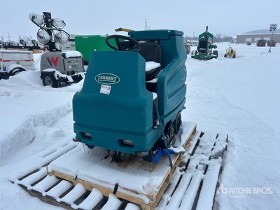 Tennant T7100 Ride-On Electric Floor Scrubber