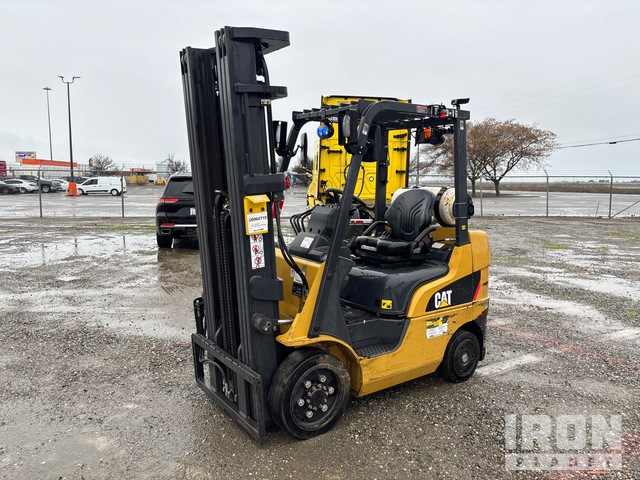 2020 Cat 2C5004 2350 lb Cushion Tire Forklift