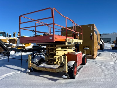 1998 JLG 33 RTS 4x4 Dual Fuel Piattaforma aerea verticale (Inoperable)