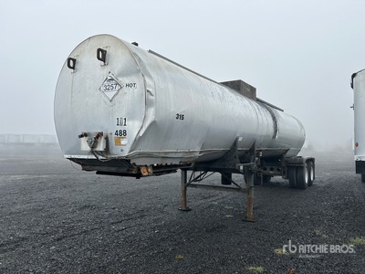 1981 Fruehauf 6000 gal T/A Tanker Trailer