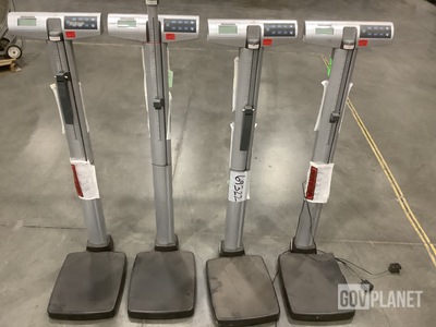 (4) Health-O-Meter 500KL Patient Weighing Scales
