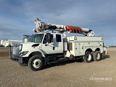 Altec DM47BR on 2011 International WorkStar 7400 6x4 Extended Cab Digger Derrick Truck