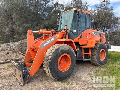 2017 (unverified) Doosan DL250-5 Wheel Loader