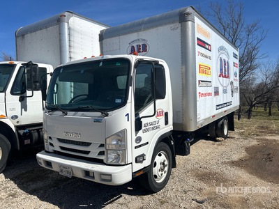 2017 Isuzu NRR 4x2 Camion fourgon (Inoperable)
