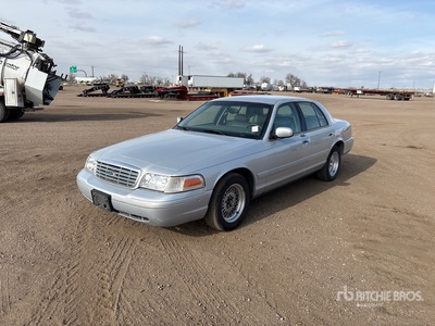 2002 Ford Crown Victoria Automobile