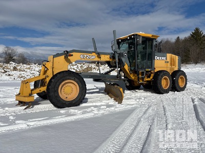 2010 Deere 672GP AWD Niveleuse à moteur
