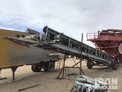 1971 (unverified)   36 in x 40 ft Portable Transfer Conveyor