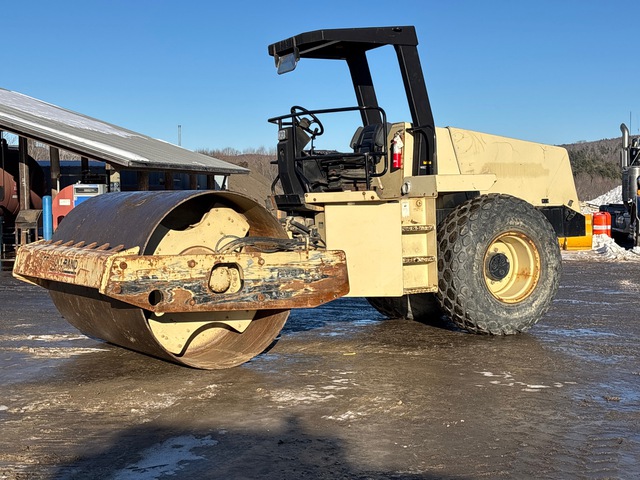 2000 Ingersoll Rand SD-115D Pro Pac Smooth Drum Compactor 2000 Ingersoll Rand SD-115D Pro Pac Smooth Drum Compactor