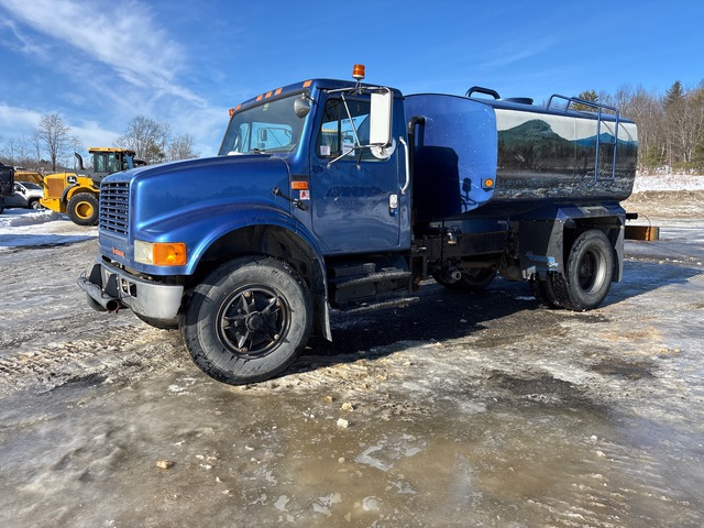 1990 International 4900 4x2 Water Truck