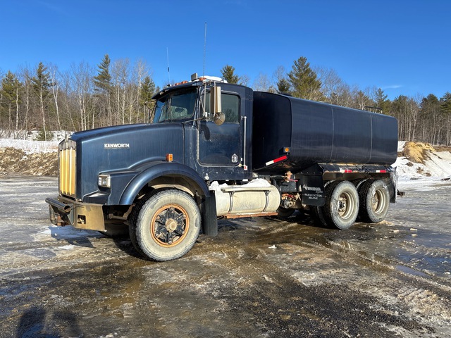 1993 Kenworth T800 4500 gal 6x4 Water Truck