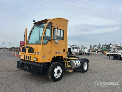 2021 Autocar 4x2 Spotter Truck