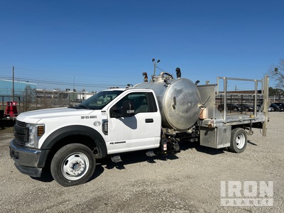 NVE 304 challenger series. on 2019 Ford F550 XL 4x4 Combination Wash/ Vacuum Tanker Truck