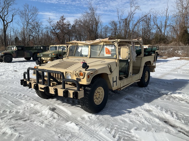 2006 AM General M1097R1 HMMWV 4 Door w/Truck Body