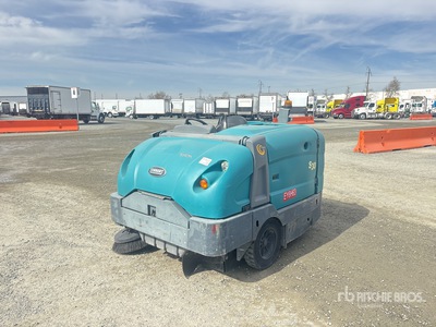 2017 Tennant S-30 Ride-On Barredora