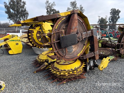 2010 John Deere 678 8 Row Corn Forage Harvester Header