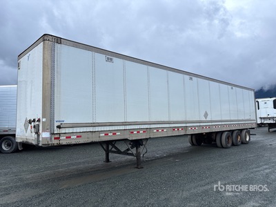 2014 Vanguard 53 ft x 102 in Tri/A Van Trailer