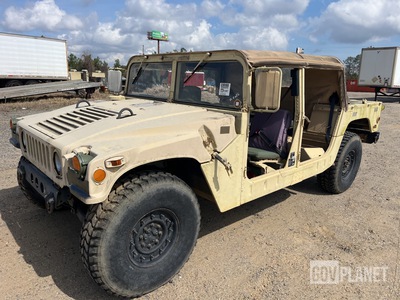 AM General M1097R1 HMMWV 4 Door Soft Top w/Truck Body