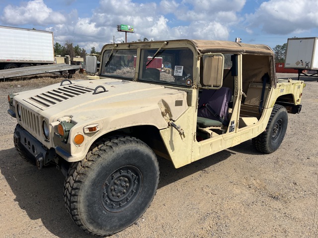 AM General M1097R1 HMMWV 4 Door Soft Top w/Truck Body