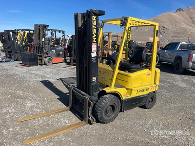 1997 Hyster H35XM 3200 lb Cushion Tire Forklift