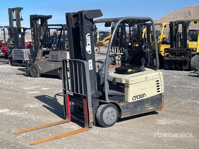 Crown SC400 2750 lb Chariot Élévateur Électrique