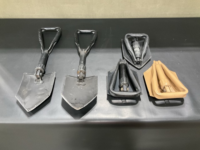 (33) Entrenching Hand Tools