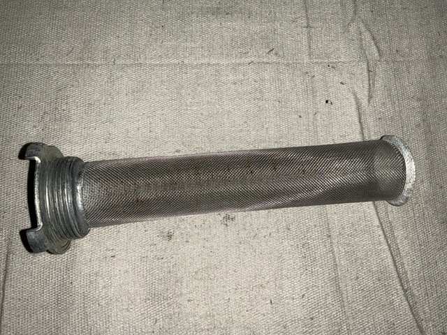 (75) John Deere 40A6016 Suction Strainers